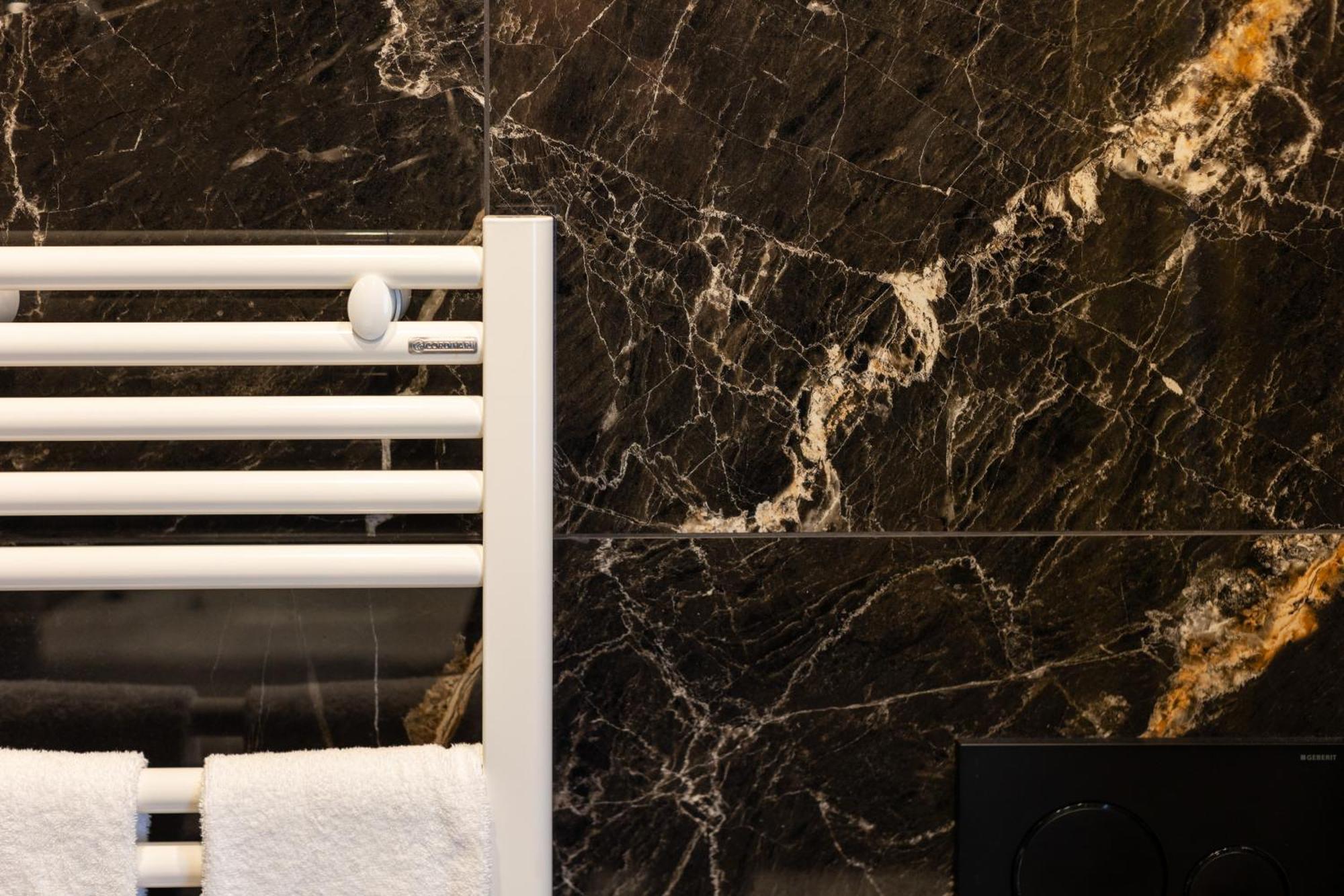 Mavi Luxury Suites Rome Exterior photo